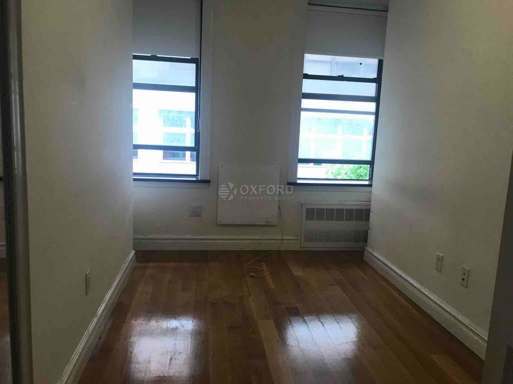 321 West 16th Street - Photo 1