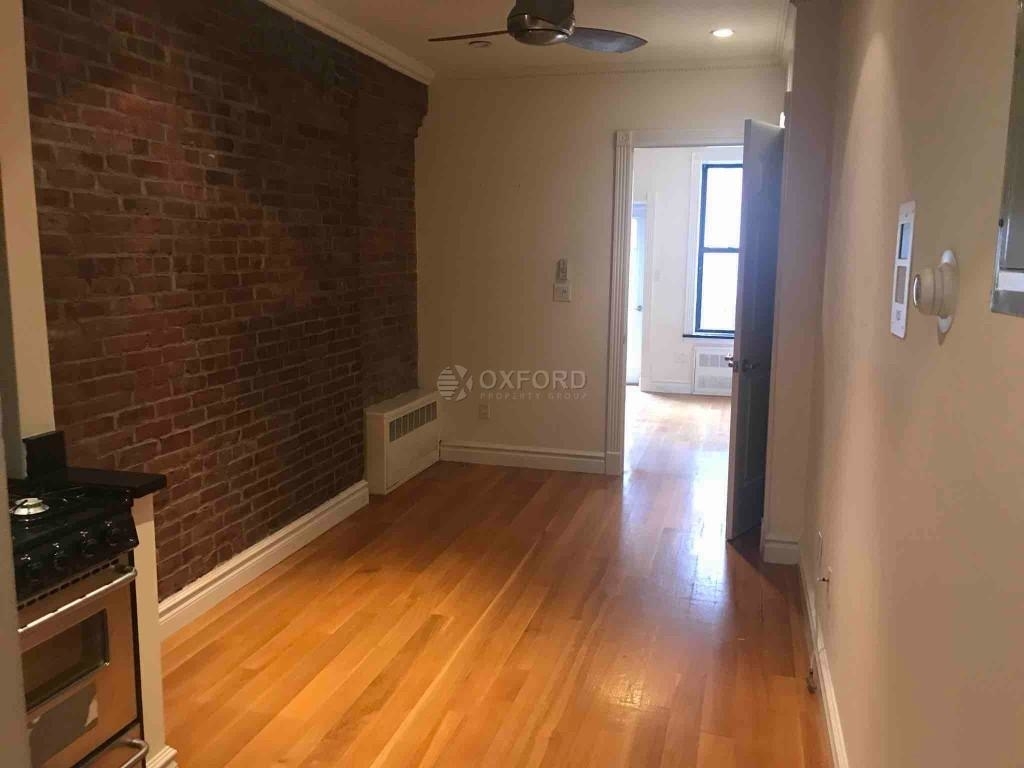 321 West 16th Street - Photo 5