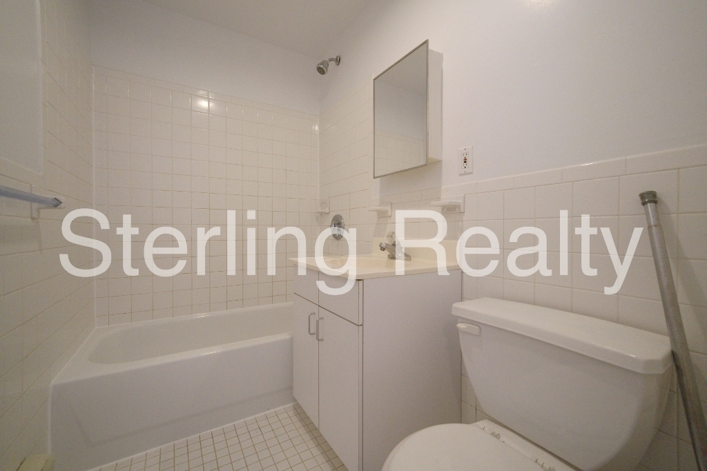 18-27 27th Avenue - Photo 3