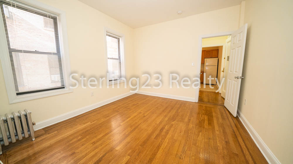 45-43 42nd Street - Photo 4