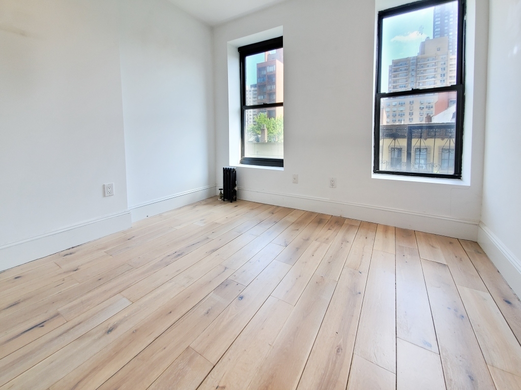 342 East 85th Street - Photo 2