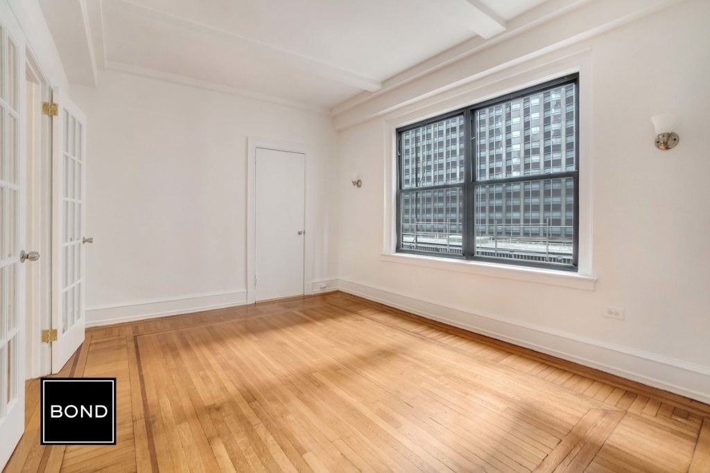 140 West 55th Street - Photo 2