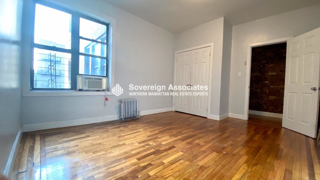 87 Post Avenue - Photo 1