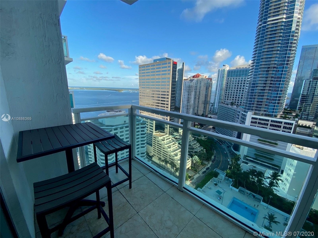 950 Brickell Bay Dr - Photo 15