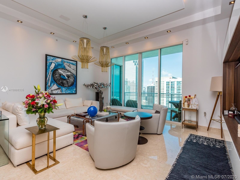 900 Brickell Key Blvd - Photo 2