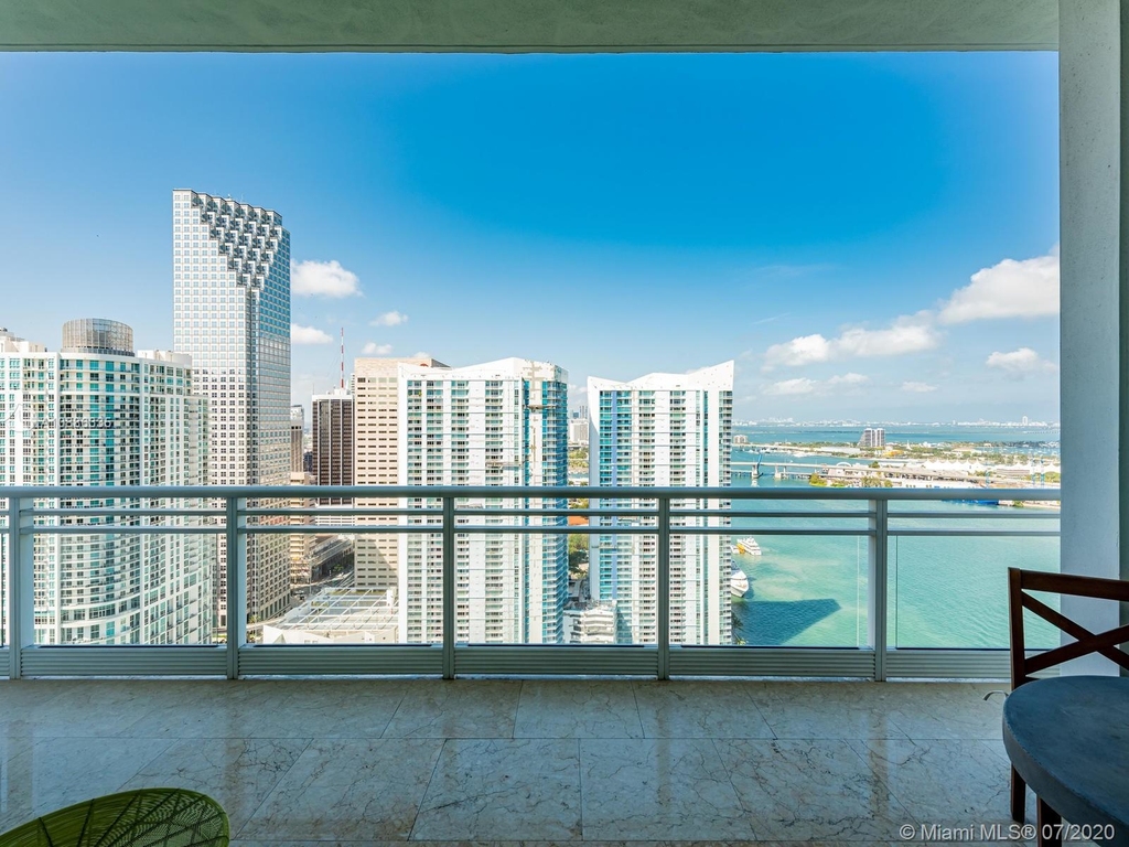 900 Brickell Key Blvd - Photo 4