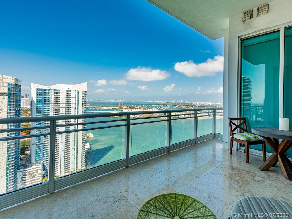 900 Brickell Key Blvd - Photo 5