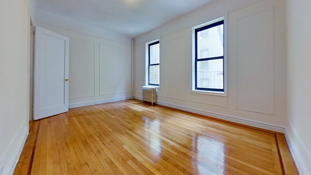 100 Thayer Street - Photo 1