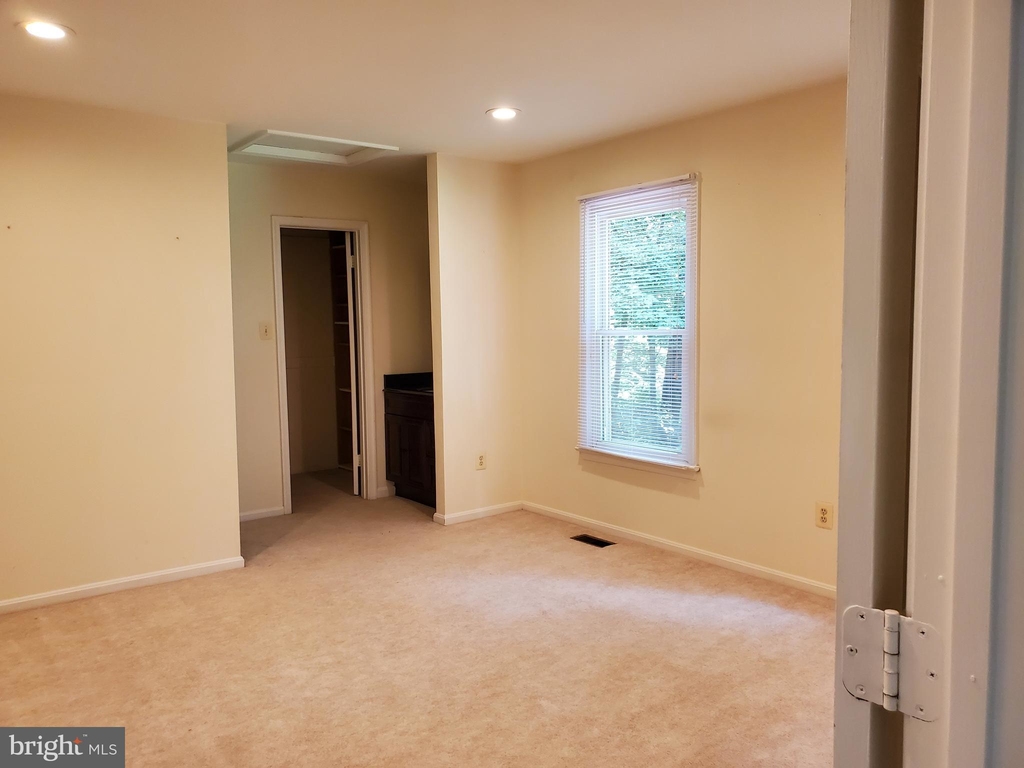 3529 Valeview Drive - Photo 21