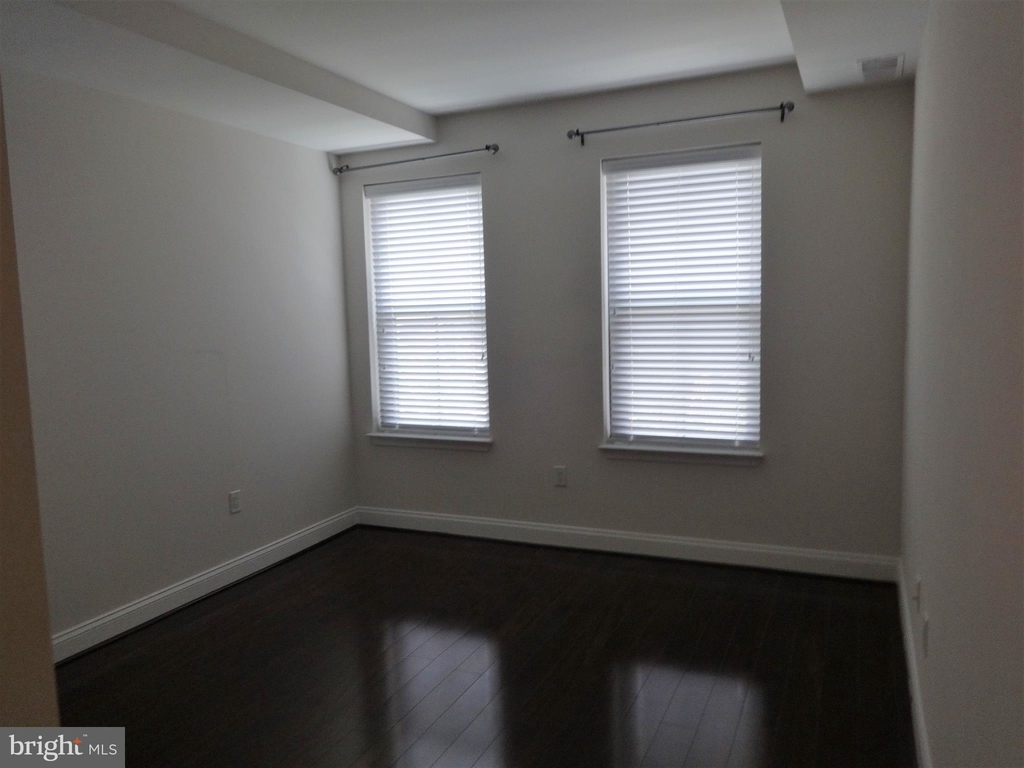 1111 Oronoco Street - Photo 12