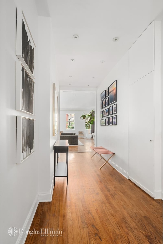 14 East 68th St - Photo 7