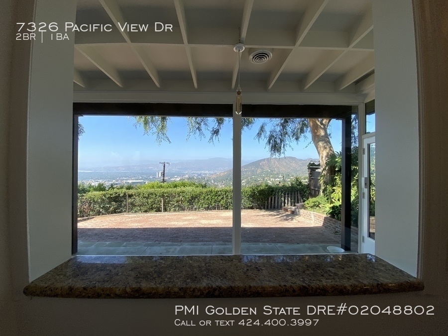 7326 Pacific View Dr - Photo 11