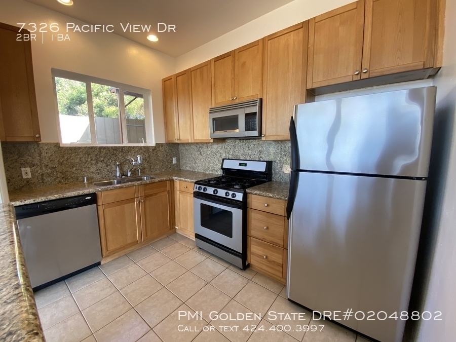 7326 Pacific View Dr - Photo 9