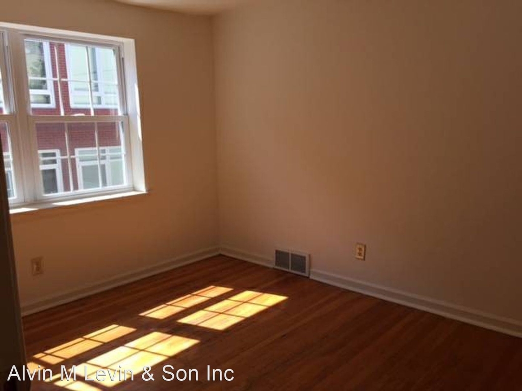 1338 Rodman Street - Photo 15