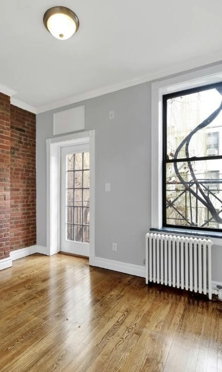 MOTT STREET - Photo 2