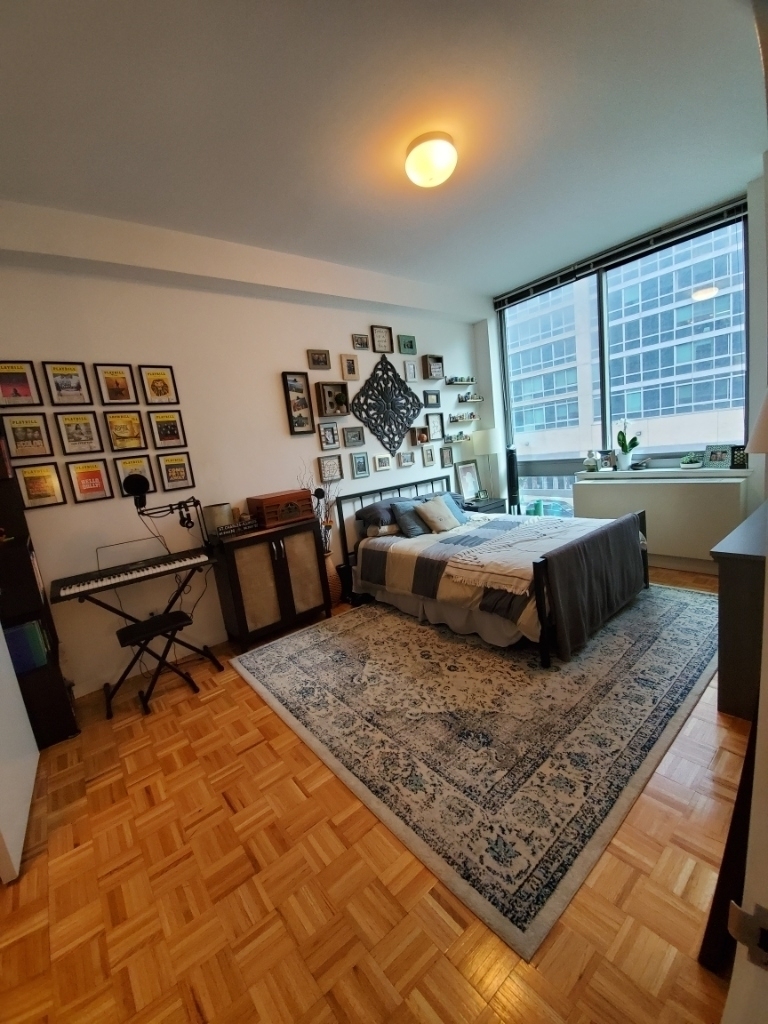 455 West 37th Street - Photo 3