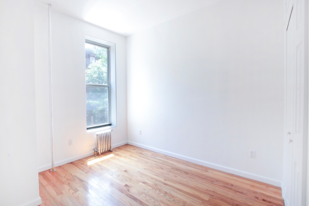 415 Myrtle Avenue - Photo 5