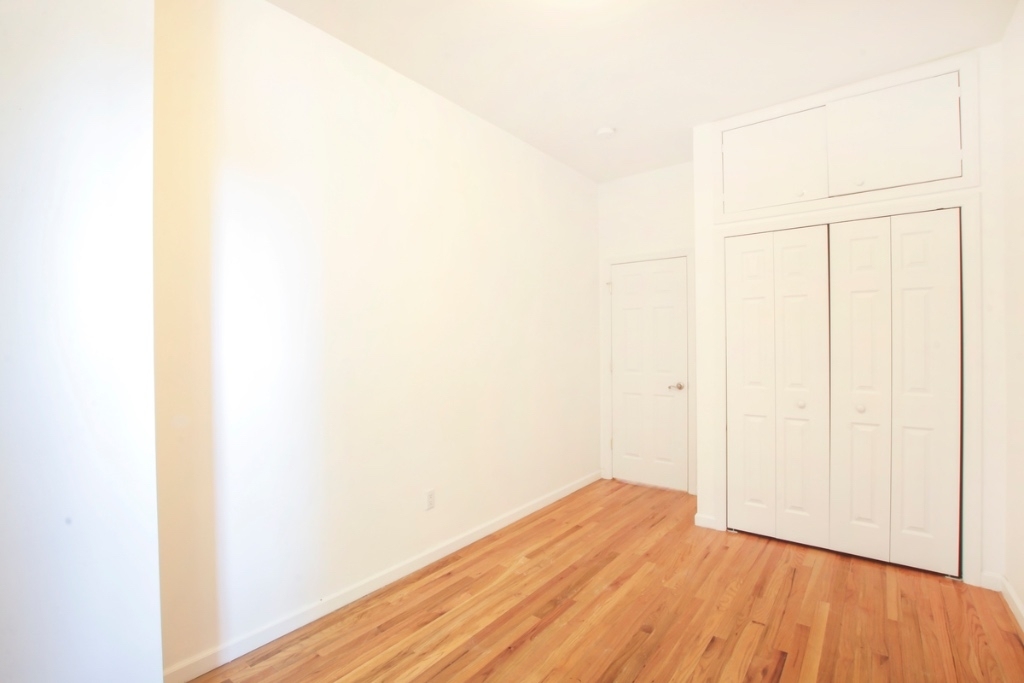 415 Myrtle Avenue - Photo 9