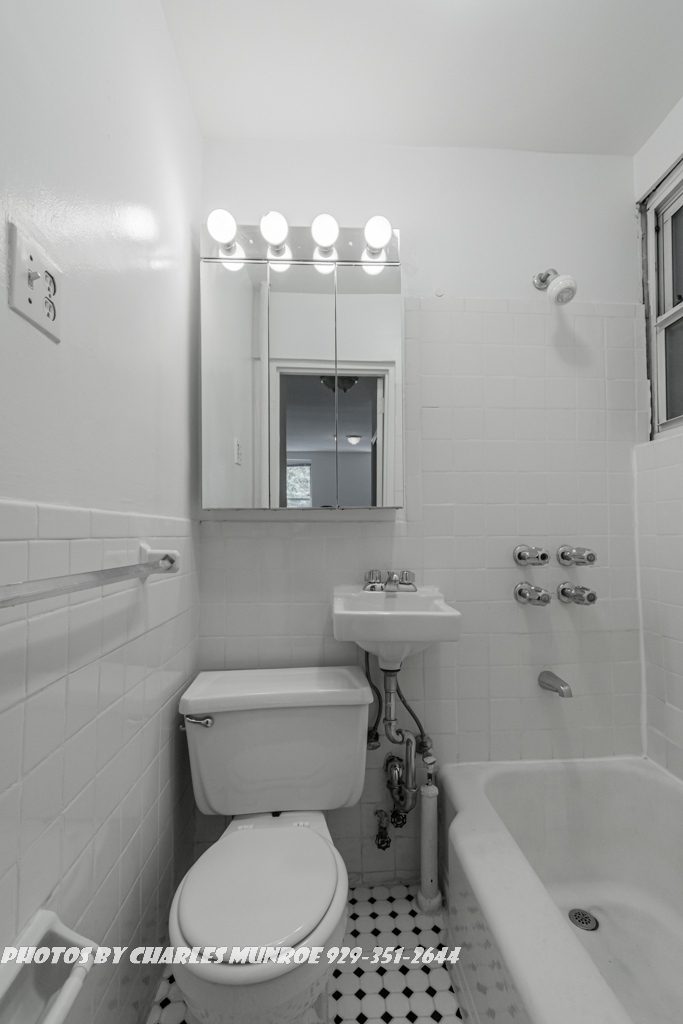 428 EAST 81ST STREET - Photo 3