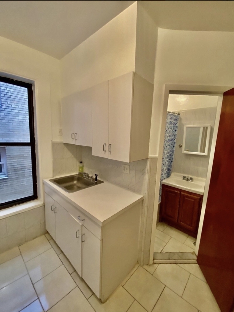 345 East 83rd Street Apt 13 - Photo 9