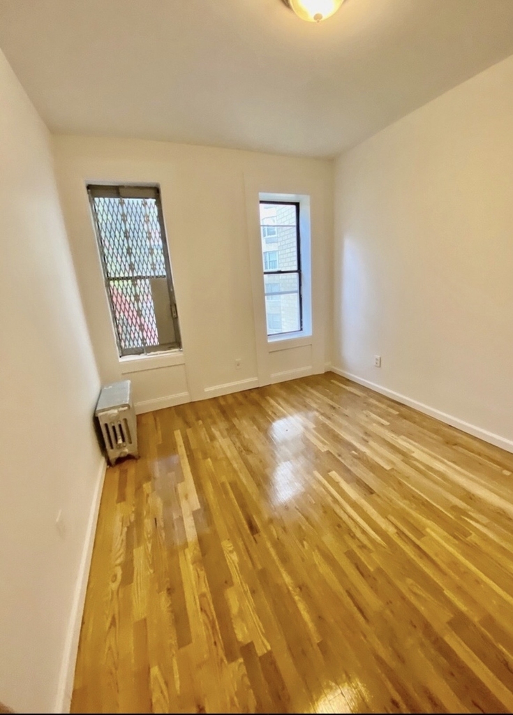 345 East 83rd Street Apt 13 - Photo 2