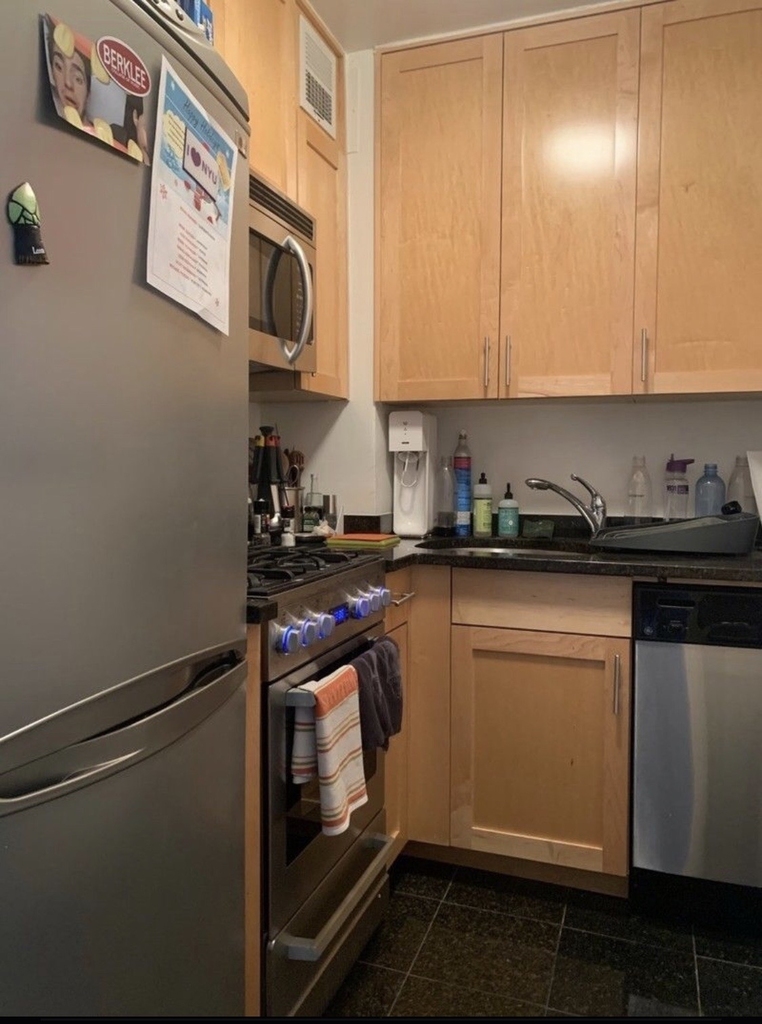 236 East 36th Street Apt 1G  - Photo 5