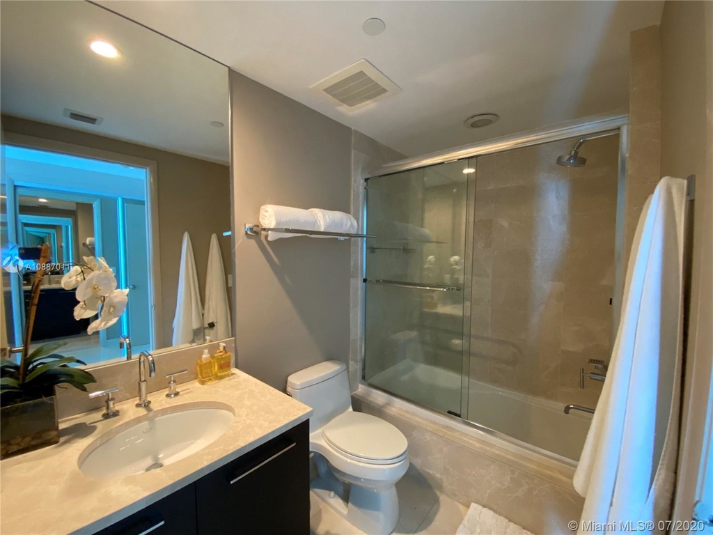 17001 Collins Ave - Photo 16