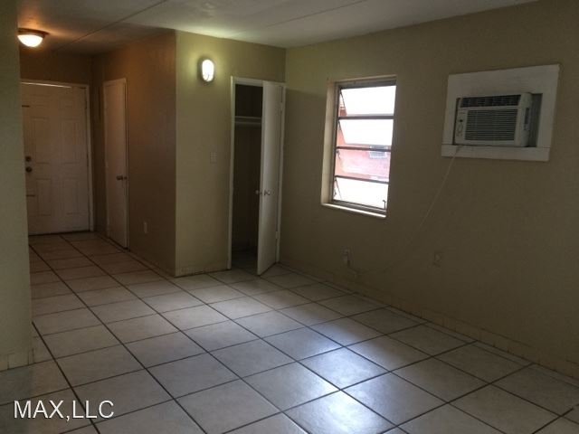 1448 Nw 3 Ct - Photo 3