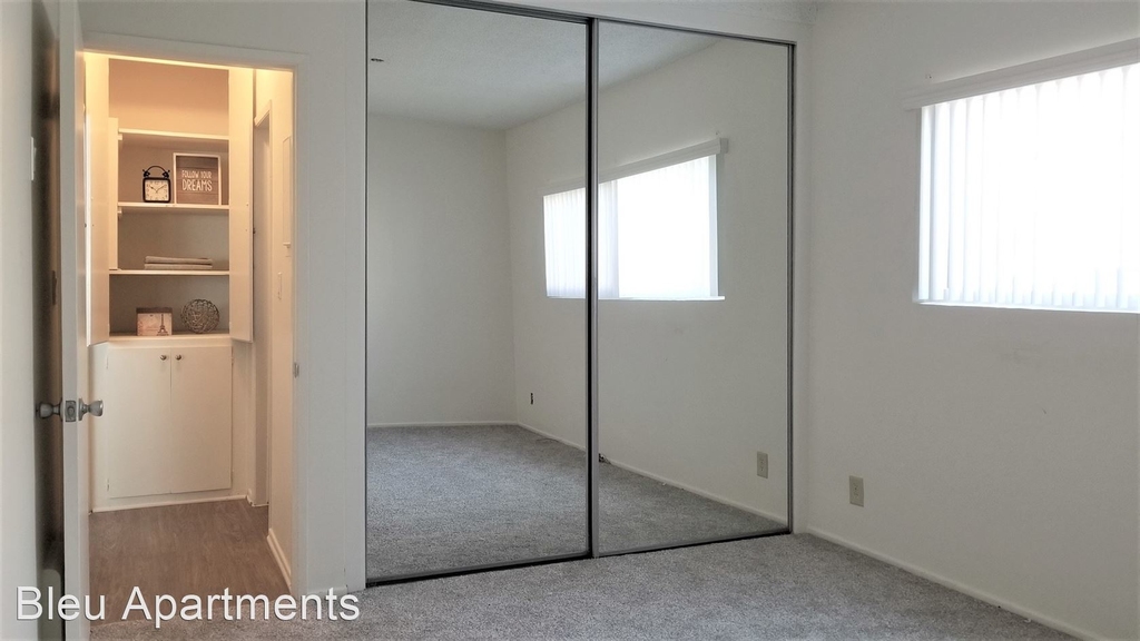 6565 Fountain Avenue - Photo 2