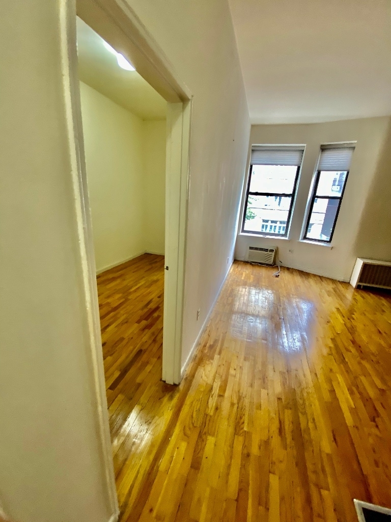 314 West 89th Street - Photo 6