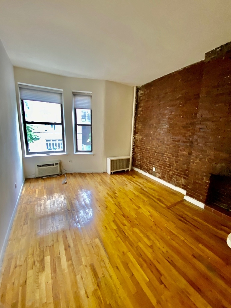 314 West 89th Street - Photo 5