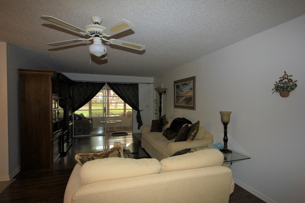 5162 Lakefront Boulevard - Photo 5