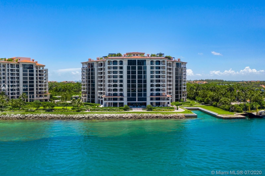 6835 Fisher Island Dr - Photo 47