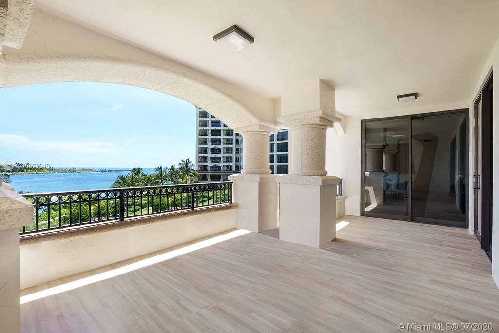 6835 Fisher Island Dr - Photo 8