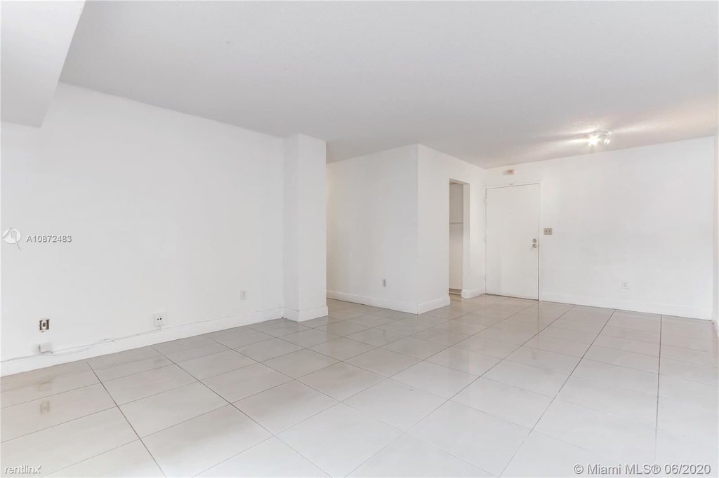 2201 Brickell Ave - Photo 11