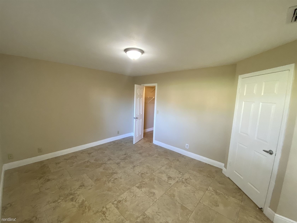 3450 Pinewalk Dr N Apt 417 - Photo 17