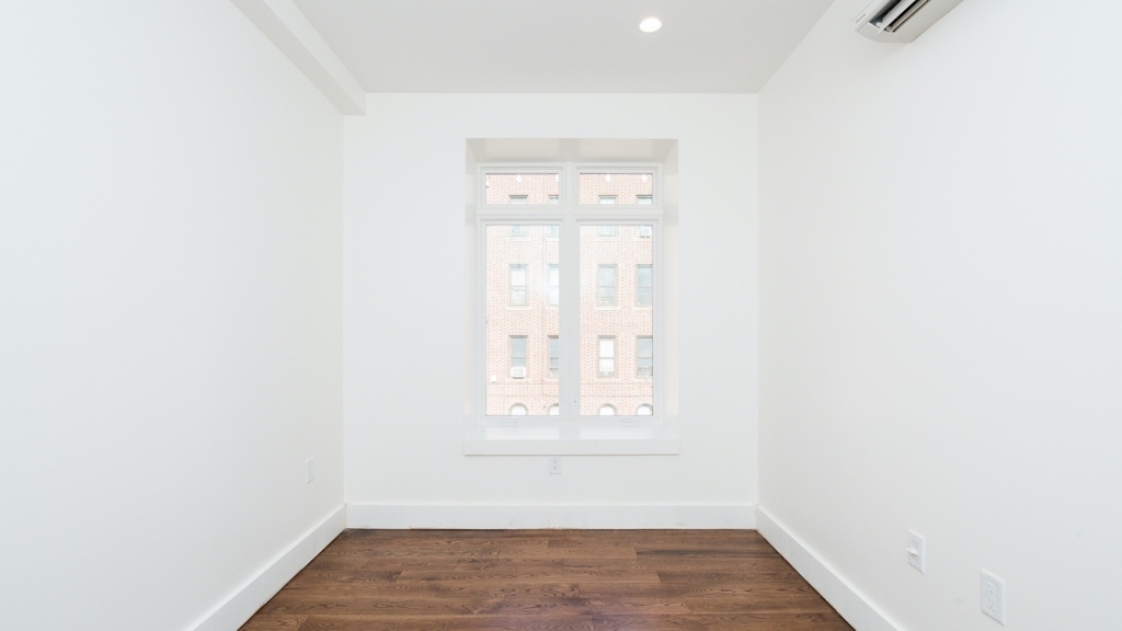 1054 Bushwick Ave - Photo 5