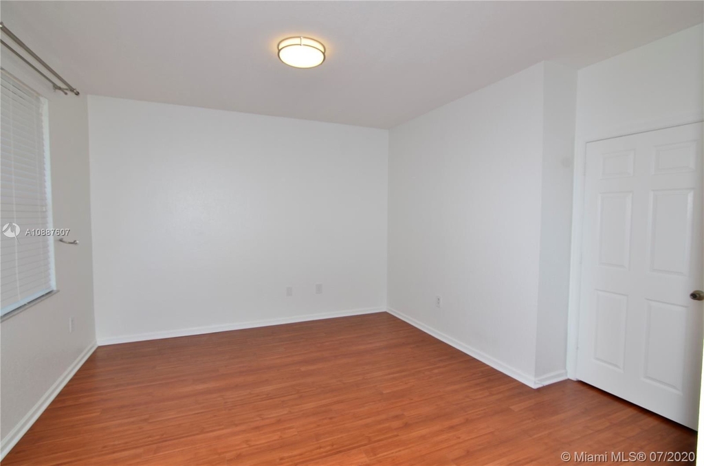 112 Riverwalk Cr - Photo 10