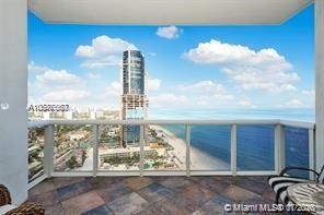 18201 Collins Ave - Photo 1