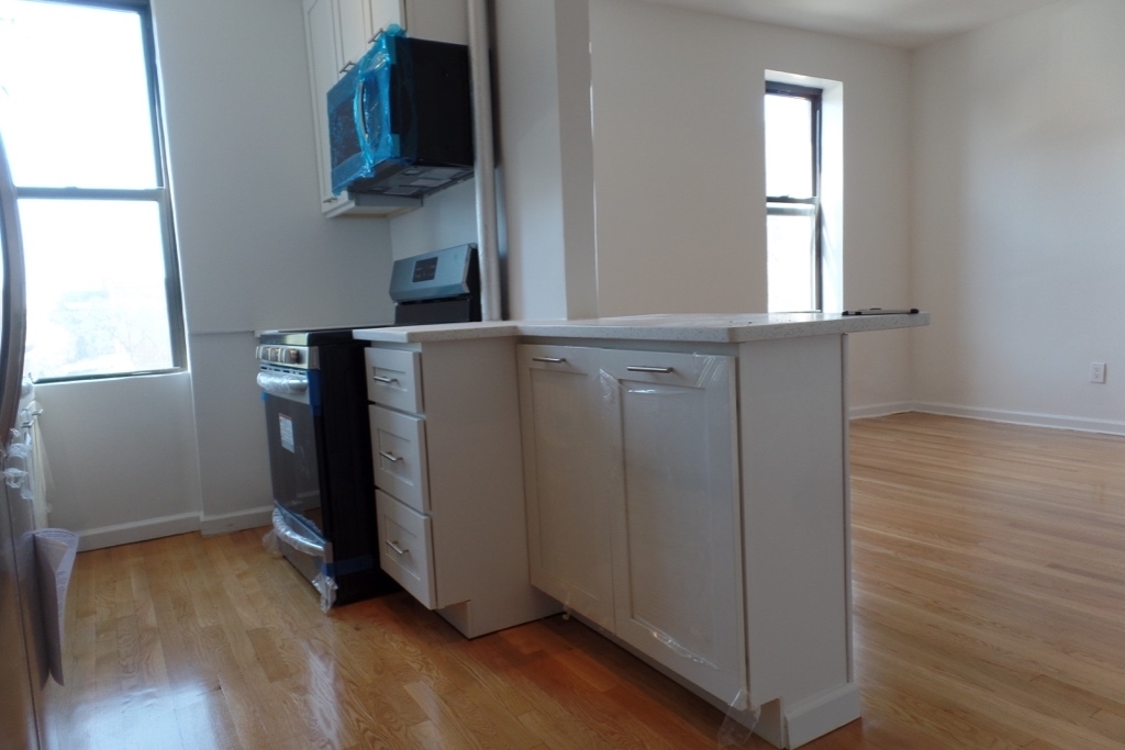 286 Eastern Parkway - Photo 4