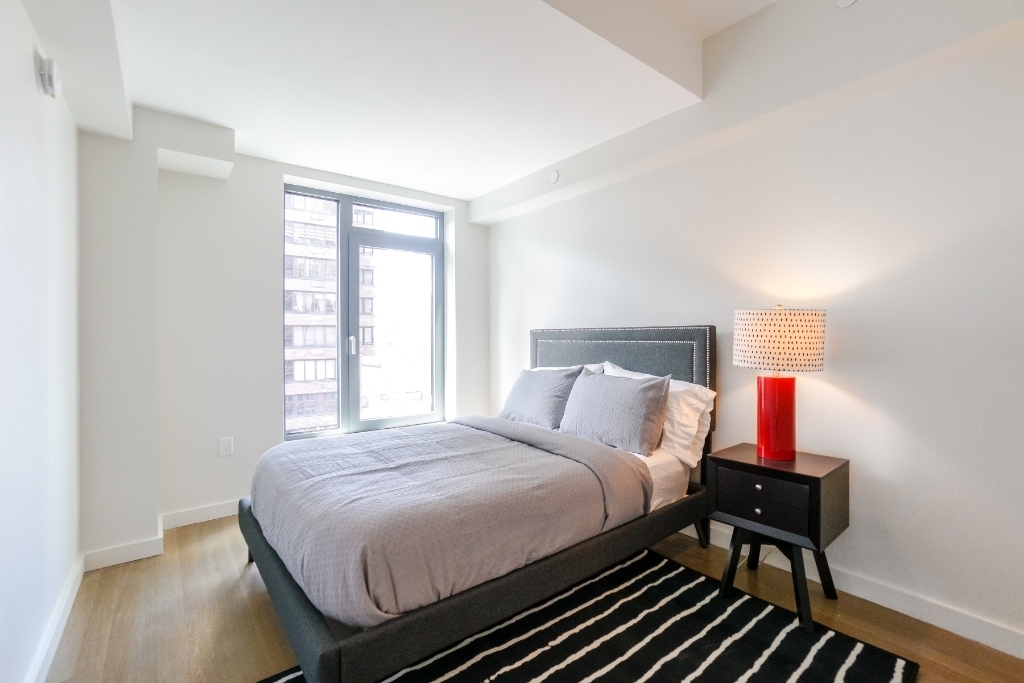 515 East 86th Street - Photo 8