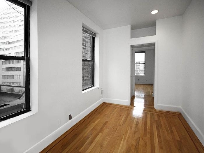 East 58th Street - Photo 1