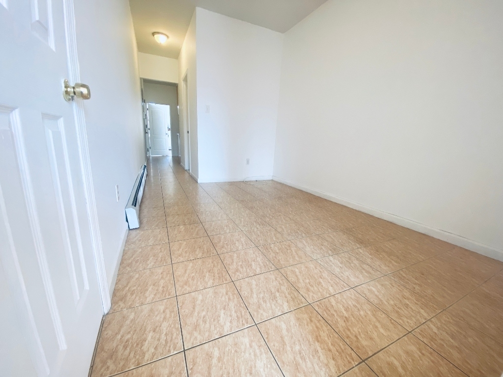 253 Wilson Avenue - Photo 5