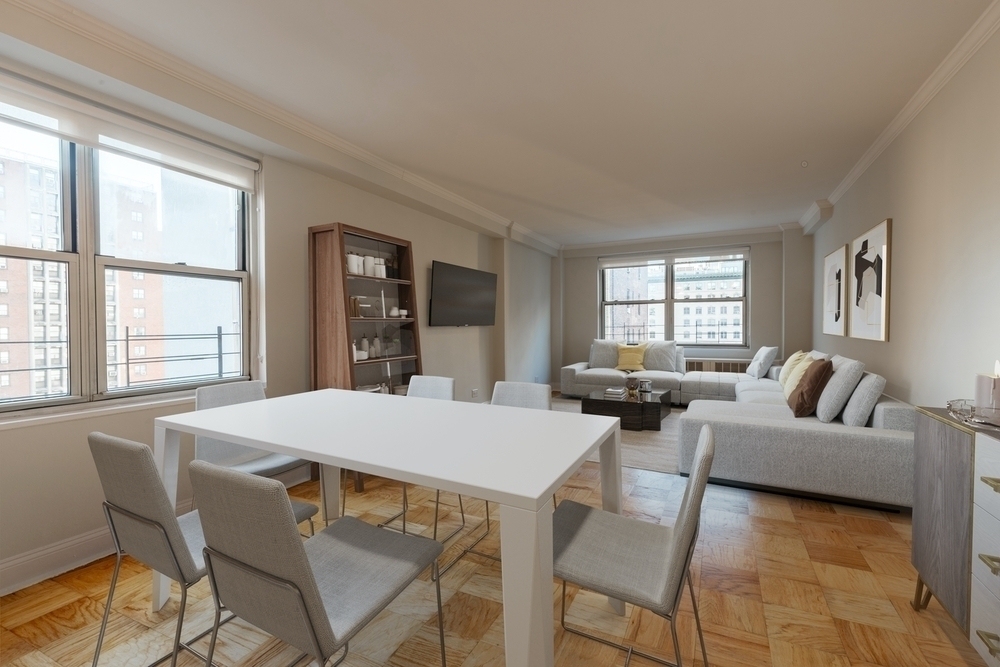 West 89 St  - Photo 2