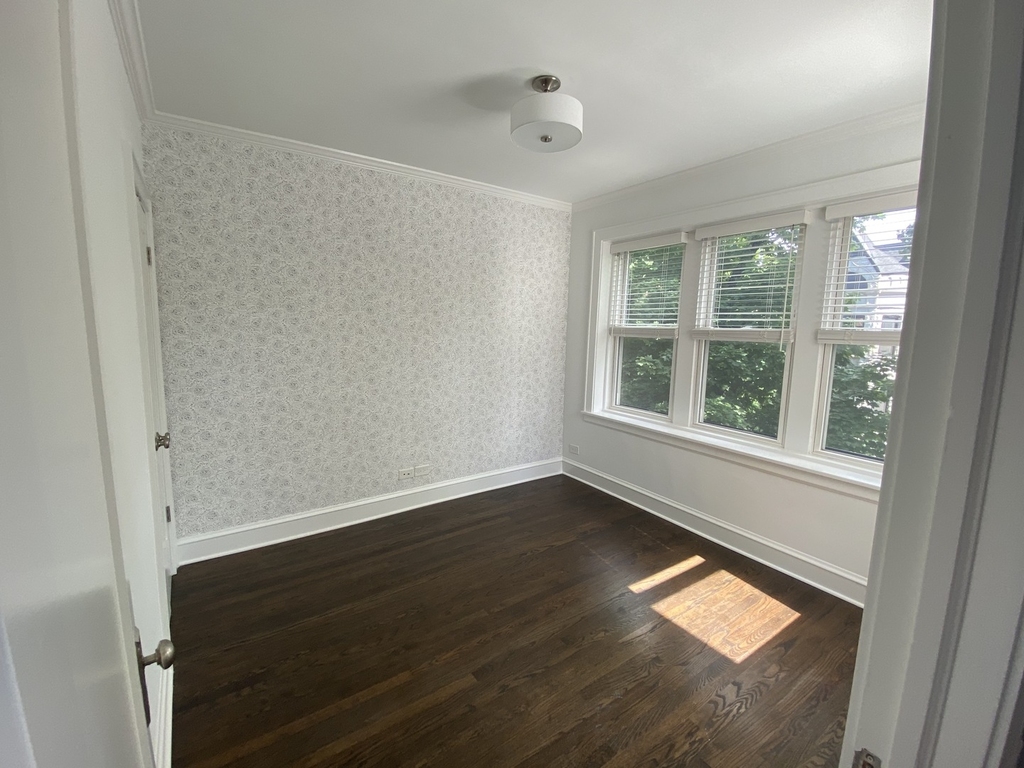 907 West Wrightwood Avenue - Photo 10