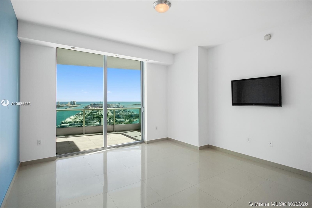 900 Biscayne Blvd - Photo 6