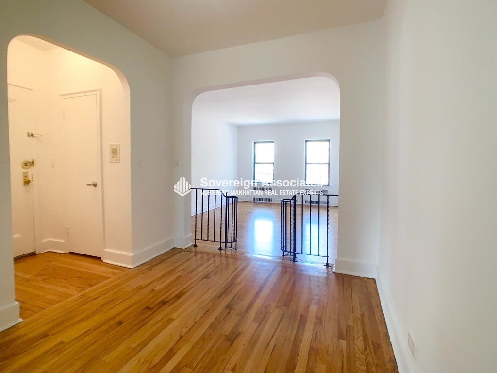 3240 Henry Hudson Parkway East - Photo 1