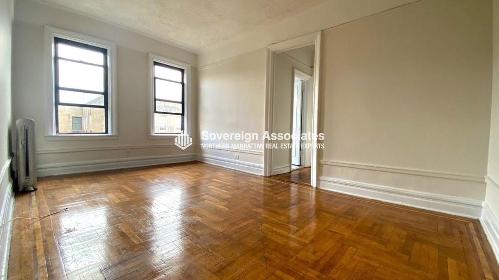 21 Magaw Place - Photo 0