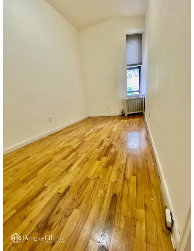 314 West 89th Street - Photo 4