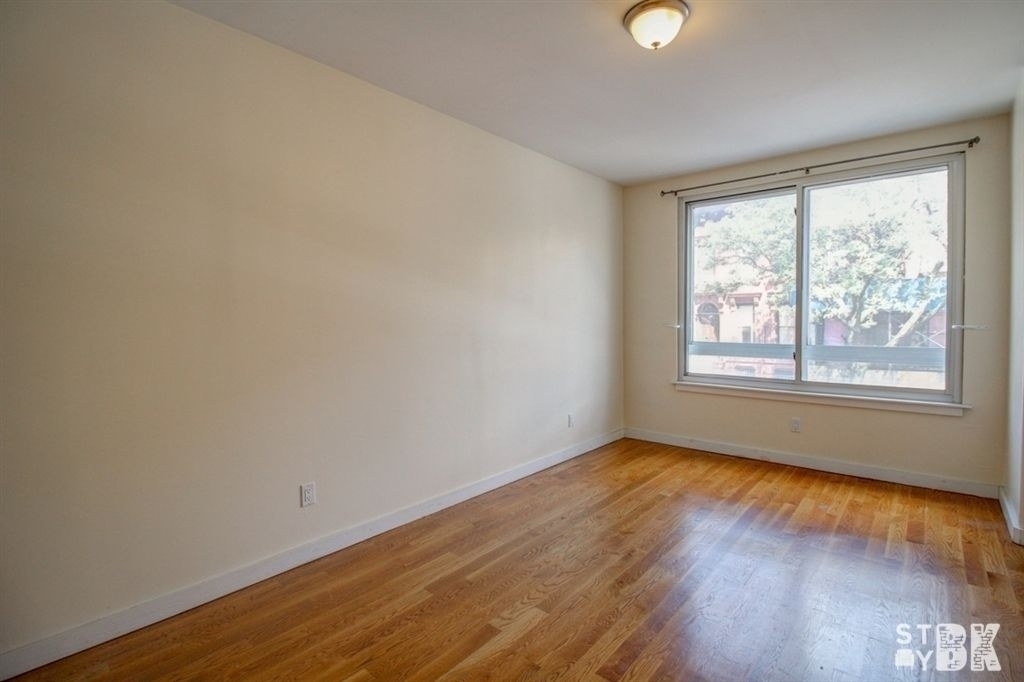 388 Classon Avenue - Photo 5